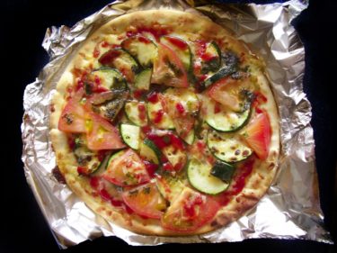 簡単ピザ生地のレシピとフライパンで焼くおいしいおすすめピザ